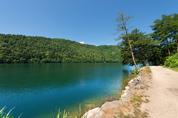 Obraz premium Lago di Levico (Levico Lake) in Trentino Alto Adige, Italy, Europe