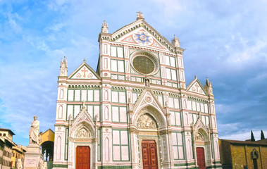 Fototapeta na wymiar The Basilica di Santa Croce - famous Franciscan church on Florence, Italy