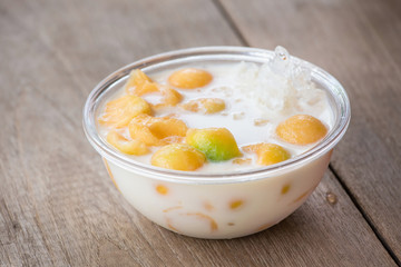 Sweet melon balls and milk