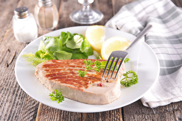 grilled tuna steak