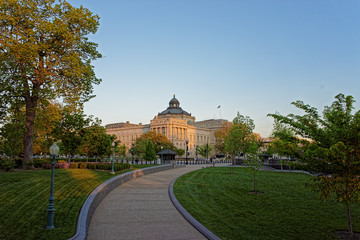Obraz premium Road to Library of Congress in Washington DC