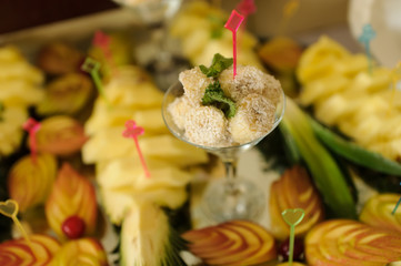 banquet table with different fruits