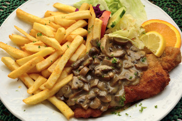 Schnitzel with mushroom sauce