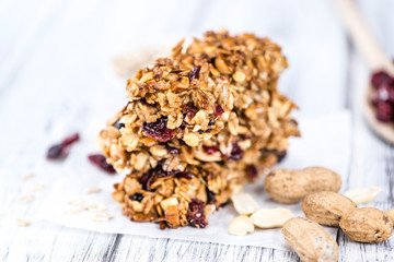Homemade Granola Bars with Peanuts and Cranberries (selective fo