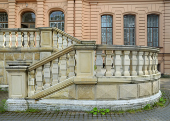 Porch at the entrance to the building.