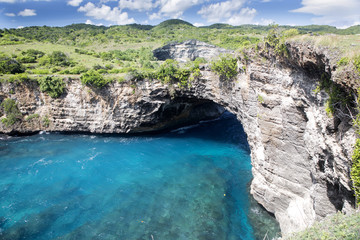 Naklejka premium rocky coast, Nusa Penida, Indonesia