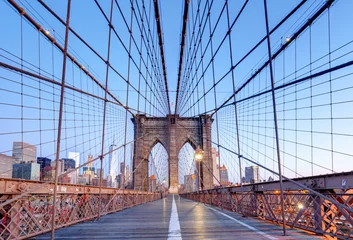 Foto op Plexiglas New York, Brooklyn bridge bij nacht, VS © TTstudio
