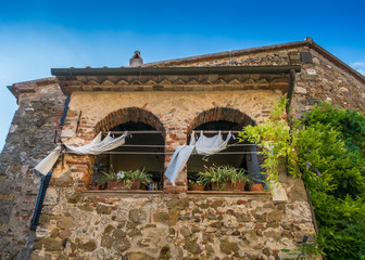 House with washing in Montemerano, Tuscany - 118058975