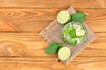 Cocktail mojito on table