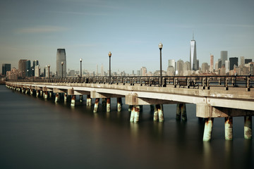 Manhattan downtown skyline bridge