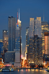 Fototapeta na wymiar Manhattan midtown skyline at night