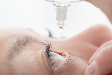 Fototapeta premium eye drops