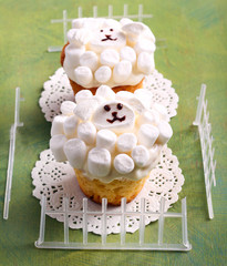 Sheep cupcakes -