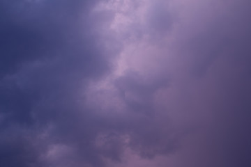 Obraz premium storm clouds at sunset