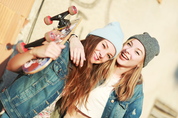 longboarding girl friends