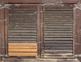Alte Fensterläden