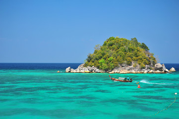 Obraz premium Beautiful Tropical Islands at Summer Season
