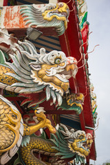 Chinese dragon statue 