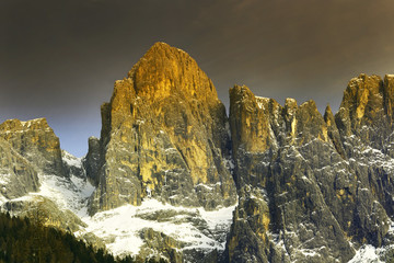The Pala group (Italian : Pale di San Martino, Dolomiti delle Pale or Gruppo delle Pale) Mountain range in the Dolomites, in the eastern Trentino, part of the province of Belluno, Italy. UNESCO WH
