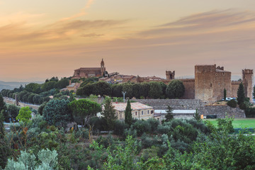 Naklejka premium Nooks Tuscan town famous for its delicious wine Brunello Montalc