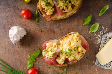 Delicious toasted bread with scrambled eggs