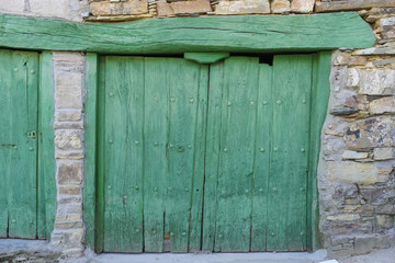 Obraz na płótnie Canvas wood and stone houses in the province of Zamora in Spain
