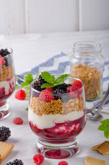 Inverted cheesecake in glass