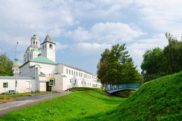 Fototapeta na wymiar Spaso-Preobrazhensky Monastery, Yaroslavl, Golden ring of Russia