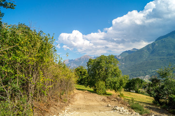 Fototapeta na wymiar Panoramica montagna, lanscape, montagne in estate, cime, alpi italiano