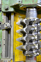 Обработка металла резанием. Изготовление зубчатого колеса на станке