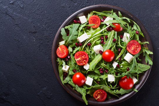 Fresh spring salad with rucola