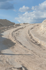 песчаный карьер