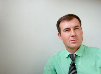 a man ready to suggestions and discuss business issues
