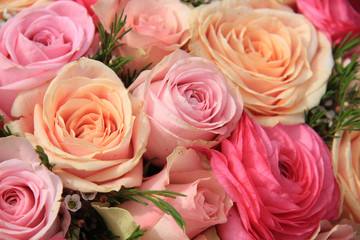Fototapeta na wymiar Pink rose bridal bouquet
