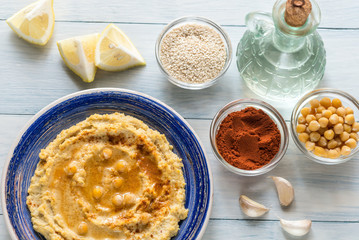 Hummus with ingredients