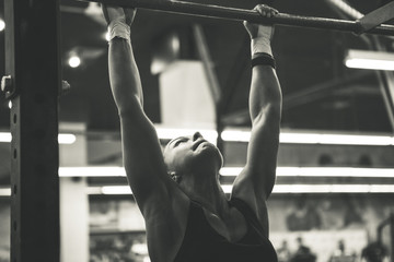 woman doing lifting up