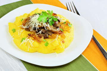 Polenta with mushrooms, caramelized onions and herbs