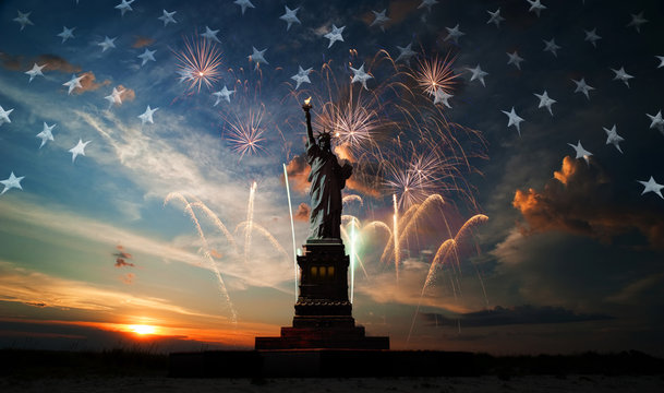 Independence day. Liberty enlightening the world