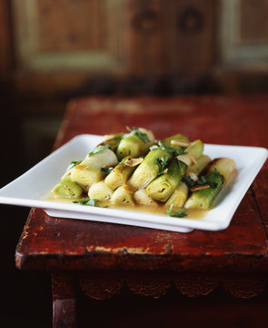 Leeks with garlic and coriander