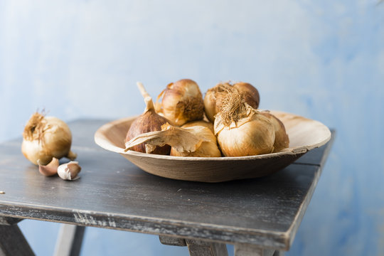 Smoked garlic in bowl