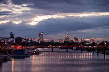 Frankfurt Skyline Hafen Offenbach