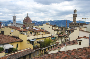 Fototapeta na wymiar View over the terracotta tiled rooftops of Florence