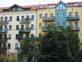 Fototapeta na wymiar Berlin: Altbaufassaden, Prenzlauer Berg