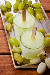 Ice lolly of green grapes