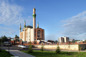 Fototapeta na wymiar mosque Almetyevsk