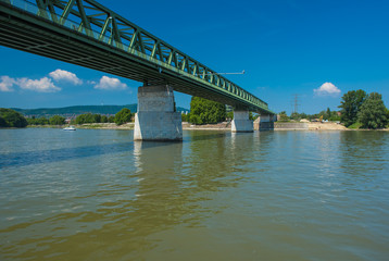 Fototapeta na wymiar Riverbank of Danube in Budapest