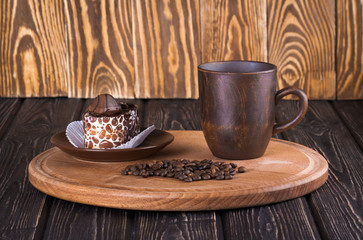 Fototapeta na wymiar spoon ground coffee with coffee beans