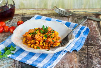Mexican chicken with sweetcorn and tomato sauce