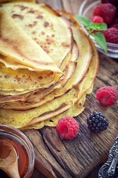 Pancake - Crepes with berries, mint and honey 