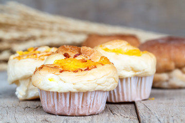Soft bun roll and Muffin golden threads